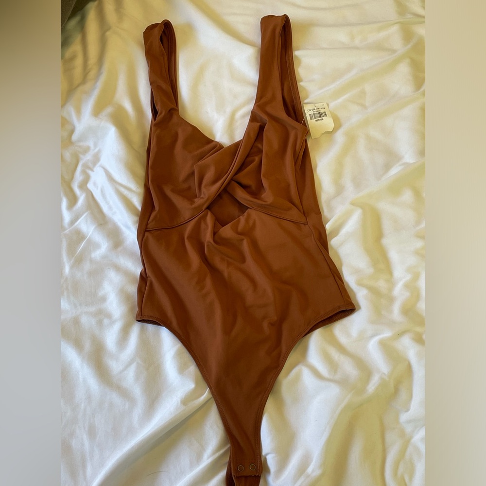 Abercrombie and Fitch rust color cut out tank top bodysuit